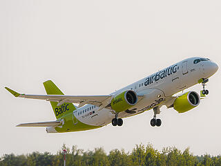 Nyári airBaltic-adatok, új gépek fogadása