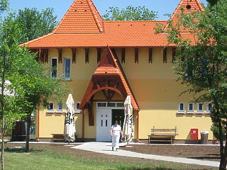 Szépkorúak találkoznak Cserkeszőlőn