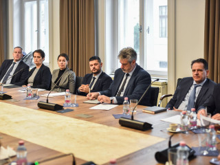 A szakmai szervezetek tiltakoztak – újratárgyalják a hazai útdíjrendszert 