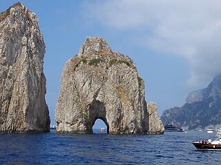 Capri: a covid-mentes sziget, ahol berobbant a turizmus