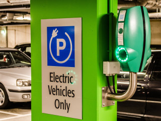 Elektromos járműveken döcögünk a zöld átállás felé