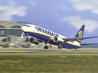 Több hónapos sztrájkra készülnek a Ryanair-dolgozók