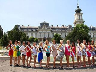 Cseh szépségek a Balatonnál és Budapesten