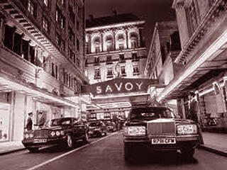 Újranyitott a legendás londoni Savoy