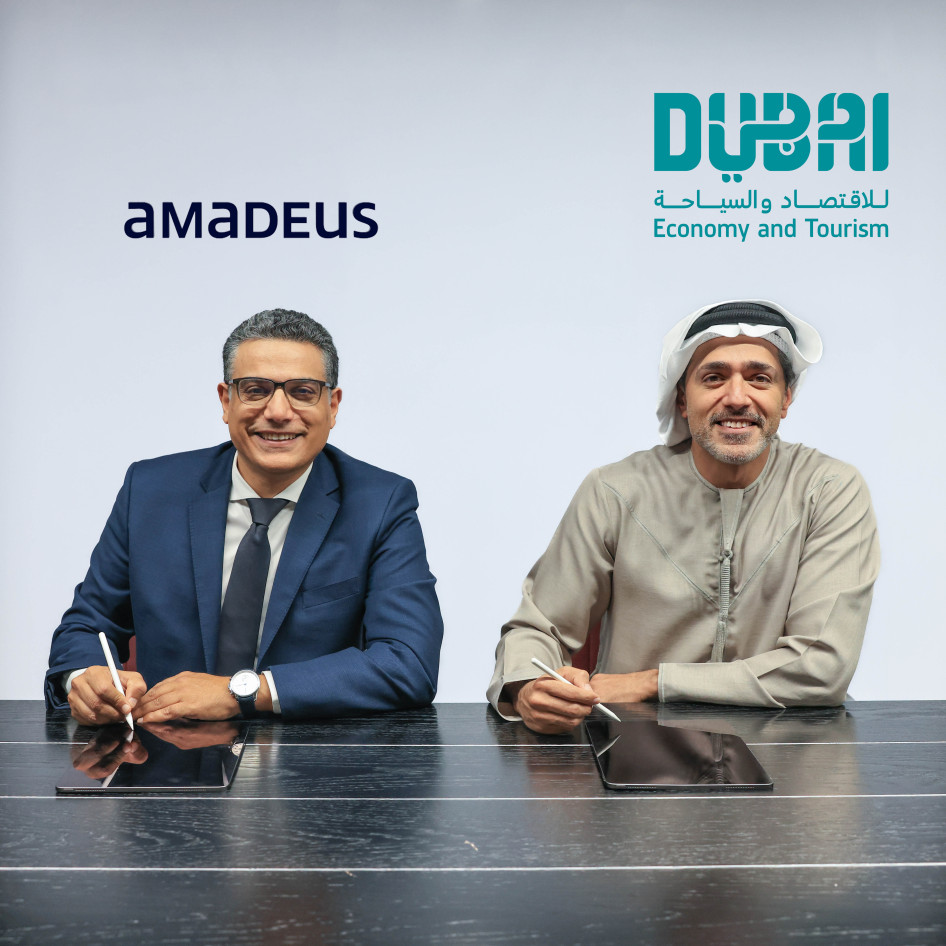  Őexcellenciája Issam Kazim, a Dubai Corporation for Tourism and Commerce Marketing (DCTCM) vezérigazgatója és Maher Koubaa, az Amadeus utazási osztályának alelnöke 