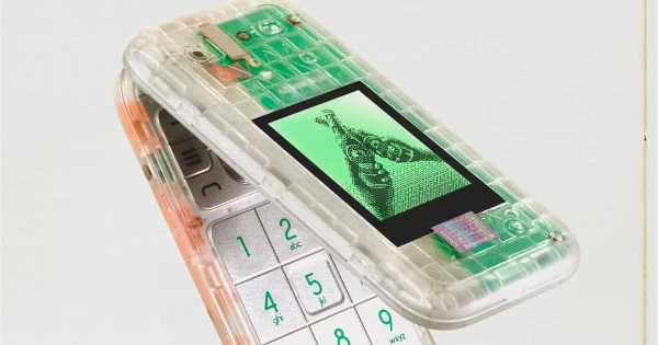 A Heineken is beszállt a világ első unalmas telefonjának létrehozásába