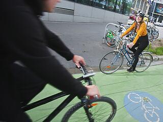 Így oldják meg Bécsben a biciklisek problémáját