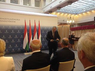 Bronz Érdemkeresztet kapott a Magyar Vendéglátók Ipartestületének alelnöke