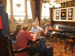Brit földön is véget ér a pub-korszak?