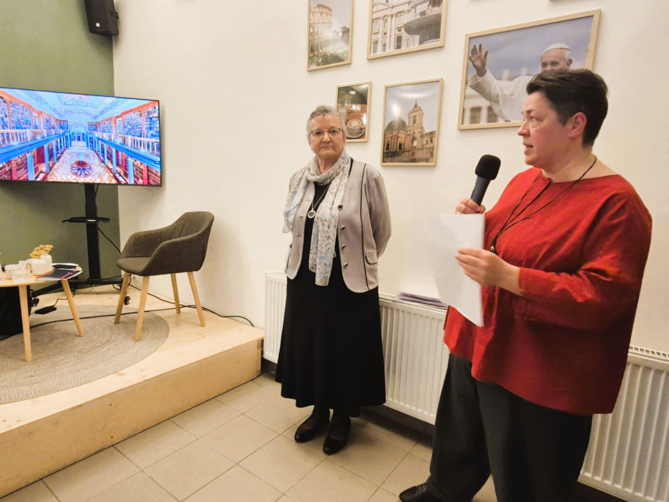 dr. Ásvány Ilona és Hajdú Zsófia