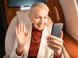 Mi történik, ha nem kapcsolja repülőgép üzemmódba a telefonját a fedélzeten?