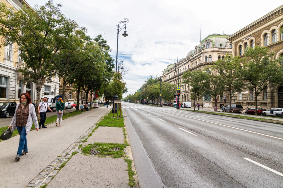 A nemzetközi statisztikák ugyanis egyértelműen alátámasztják, hogy az Airbnb-t választó turisták általában többet költenek a helyi vállalkozásoknál