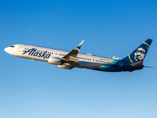 Kiderült, melyik alkatrész hiányzott, mikor kiszakadt az ajtó az Alaska Airlines gépén januárban