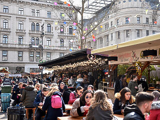 Újra Budapesti Tavaszi Vásár a Vörösmarty téren