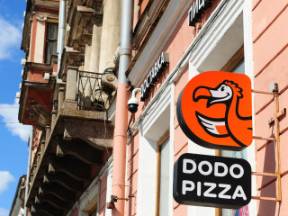 Ismeri az orosz pizzát? Hamarosan idehaza is kóstolhatja