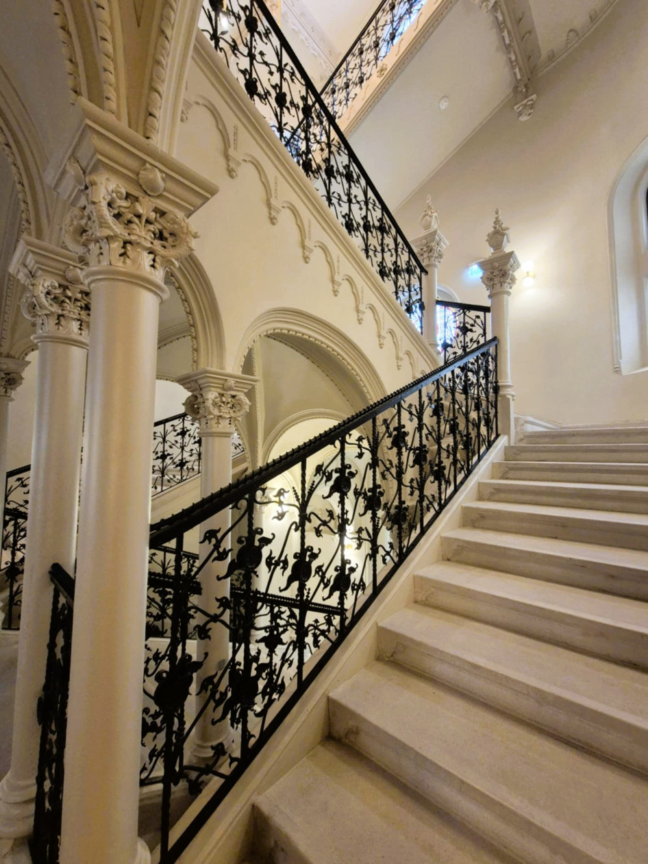 W Budapest Hotel lépcsőháza