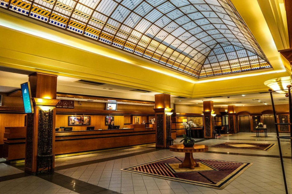 Recepció és lobby - első etapban ezeket a vendégtereket újítják fel