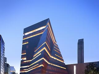 Piramist idéző épülettel bővül a londoni Tate Modern