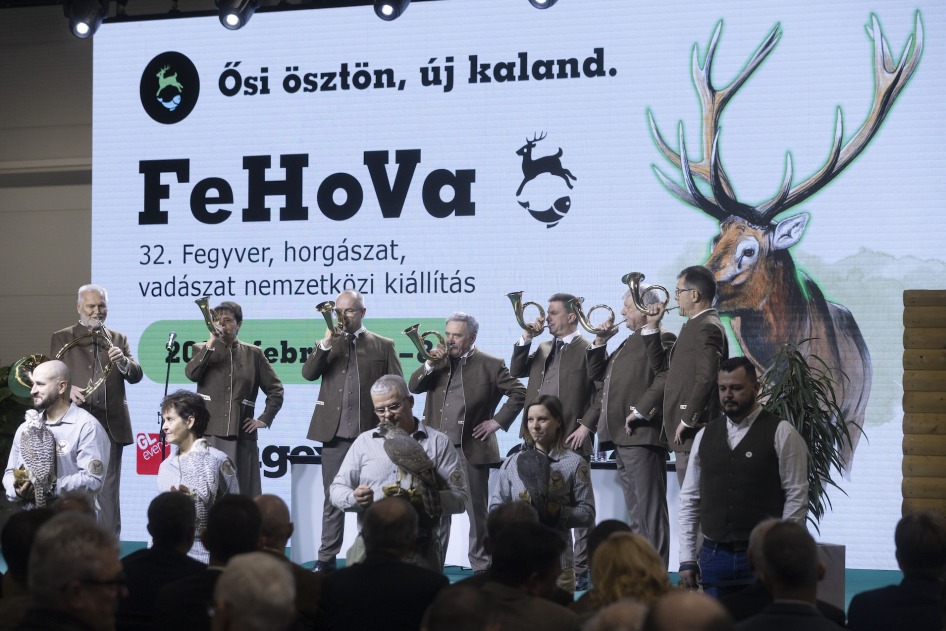 A 32. FeHoVa Fegyver, horgászat, vadászat nemzetközi kiállítás megnyitója a budapesti Hungexpón 2026. február 5-én