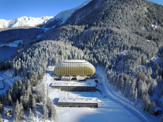 Davos: luxus chaletek, ötcsillagos szállodák, privát séfek 
