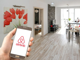 Friss jelentés vidéki szállásfoglalásokról, Budapesten tarol az Airbnb