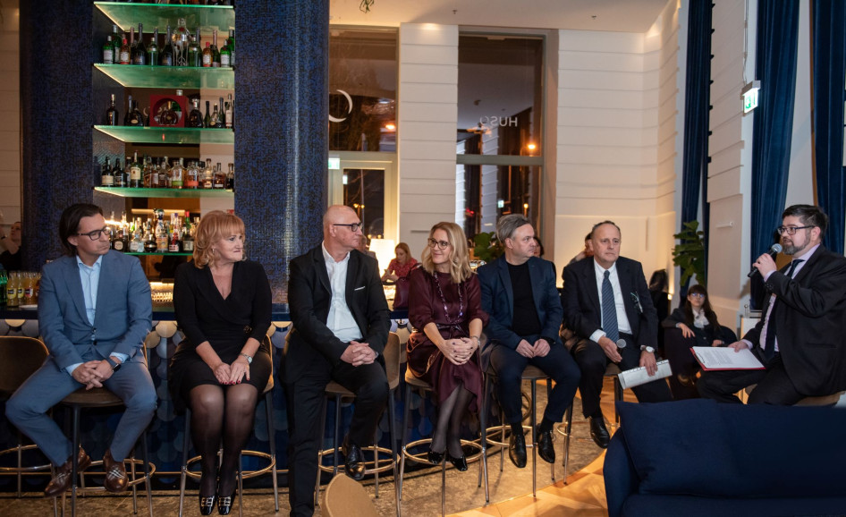 Fóti Balázs, Bakody Katalin, Somlyai Zoltán, Kertész Mirjam, Kéry Balázs, Szendrei István és Gáspár András 