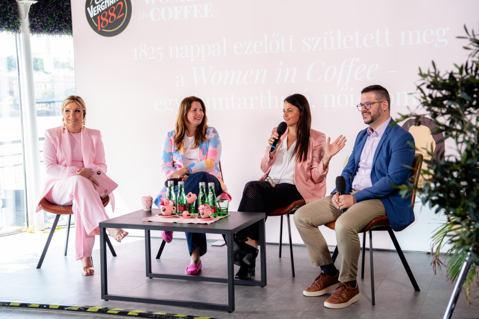  (b-j). Liptai Claudia,  Partali Anita,  Carolina Vergnano, Sárközi Tamás 