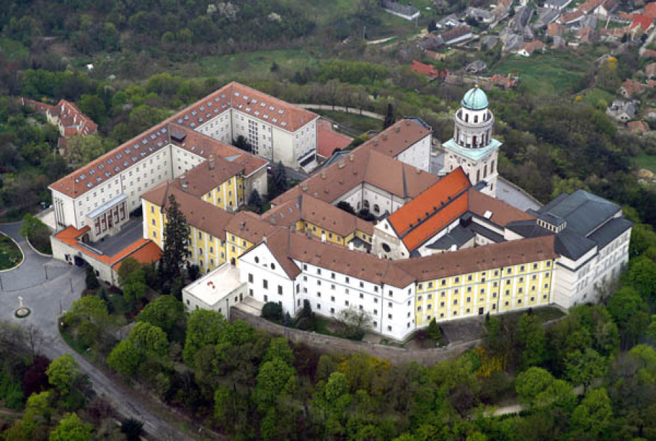 Pannonhalmi Főapátság