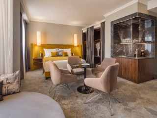 CPI Hotels: belvárosi luxushotelt nyitottak a Lánchíd pesti oldalán