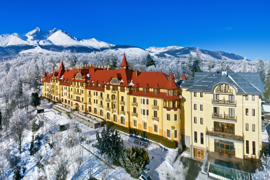 A Grand Hotel Praha mesebeli látványt nyújt 