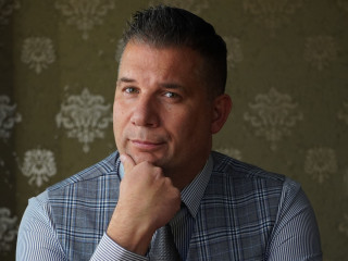„Nyaralj most, fizess később” – Ki áll a Hilaris Hotels mögött?