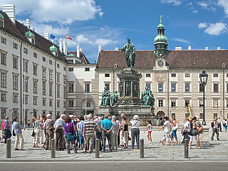 A támogatások meghosszabbítását sürgeti a Bécsi Turisztikai Hivatal