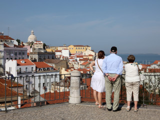 UN Tourism: növekvő turistaszámok a geopolitikai bizonytalanság ellenére