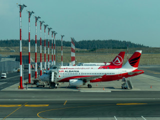Viszlát, Air Albania – Mirupafshim Air Albania!