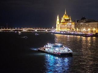 Szilveszterre Budapestre érkezik az osztrák gyorskatamarán