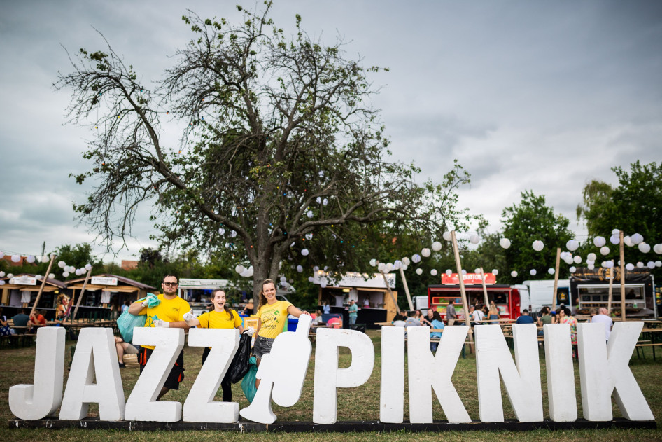 A Nagyszínpadnál idén is két gasztroudvarral várják a szervezők a Piknikezőket