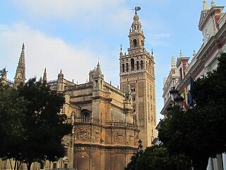 Sevilla gyöngyszemei hatvan méter magasból