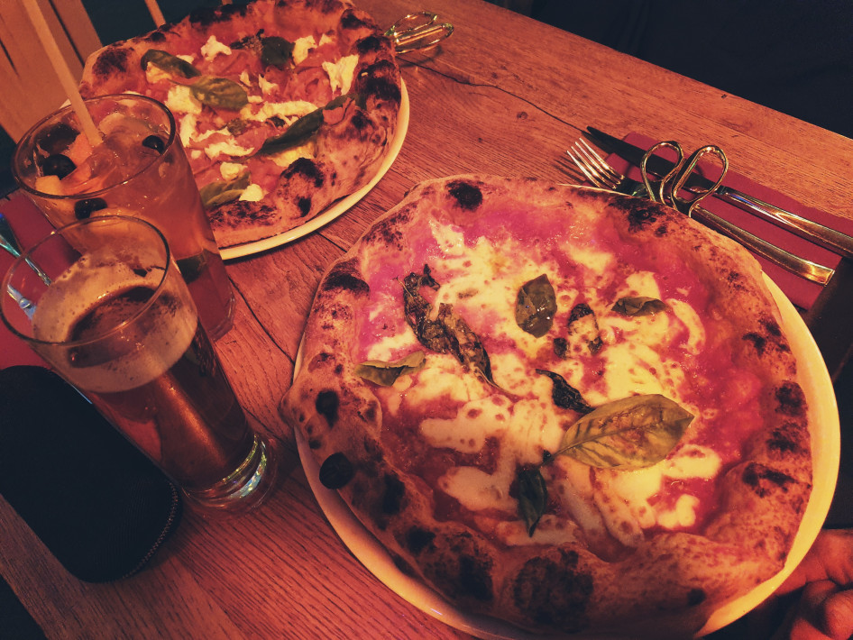 Két pizza az Oggi kínálatából - egyik jobb választás, mint a másik