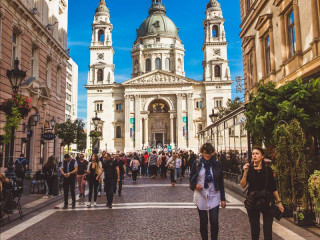 Kiwi.com: Kik töltik a húsvétot Budapesten?