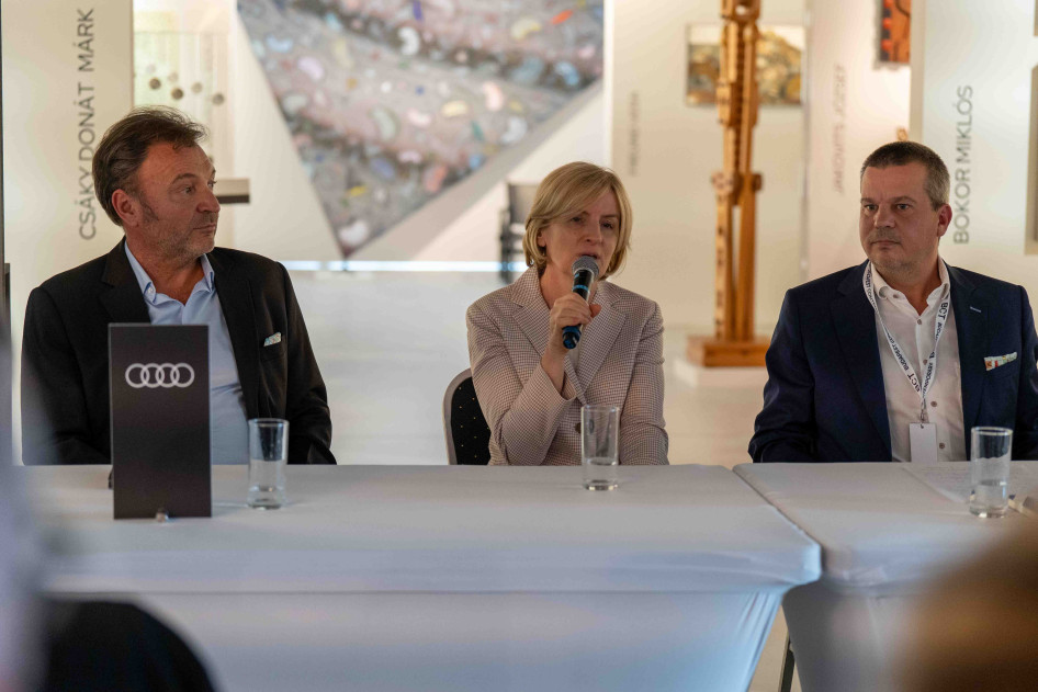 Tausz Ádám, Spengler Katalin és Dobó István