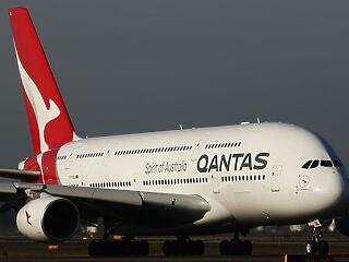 A Qantas letette a voksát a vakcinaútlevél mellett