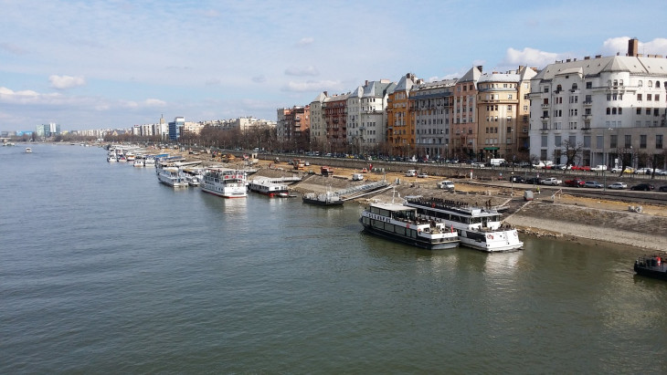 Duna-parti Építési Szabályzat (DÉSZ) módosításával a kikötők  a IX. a XI. és a XXII. kerületi partszakaszokra kerülnének át