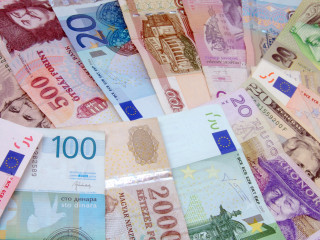 Készpénzfelvétel külföldön? Megoldható, de nem minden áron