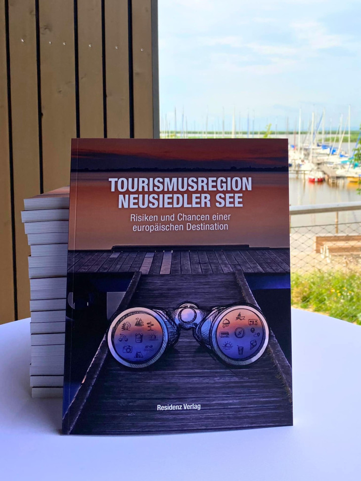 „Tourismusregion Neusiedler See” – azaz, Fertő tó turisztikai régió - címmel jelent meg a 150 oldalas tanulmánykötet