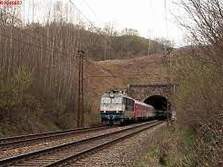 Rémhírterjesztés miatt leállt szombaton Kelet-Szlovákia vasúti közlekedése