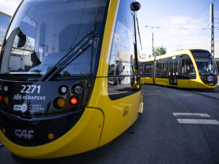 Sziasztok, új CAF-villamosok!