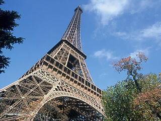 Felújítják az Eiffel-torony első emeletét