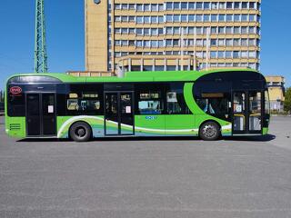 Nőnap óta sztrájkolnak a pécsi buszosok – most egy ideig felfüggesztik