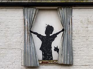 Egy Banksy-remekművet tettek tönkre a "hozzáértő" kivitelezők