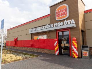 Burger King-nyitás az M1-es autópályánál